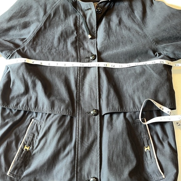 VTG-Hudson Place-M-black-Removable lining hooded jacket/coat with cinched waist. - Picture 13 of 16